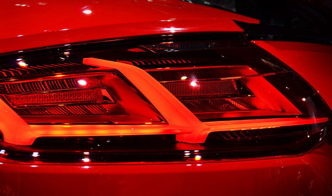 Задний фонарь (задняя фара) Audi TT. Фотография крупным планом
